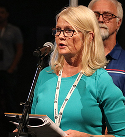Sandy Knight speaks at Unifor Convention
